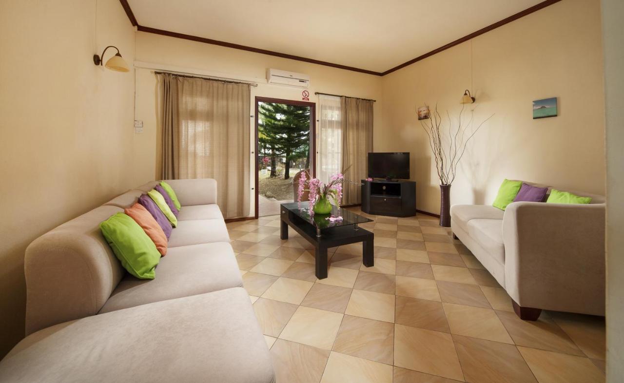 Talamba Blue Bed & Breakfast บลู เบย์ ภายนอก รูปภาพ