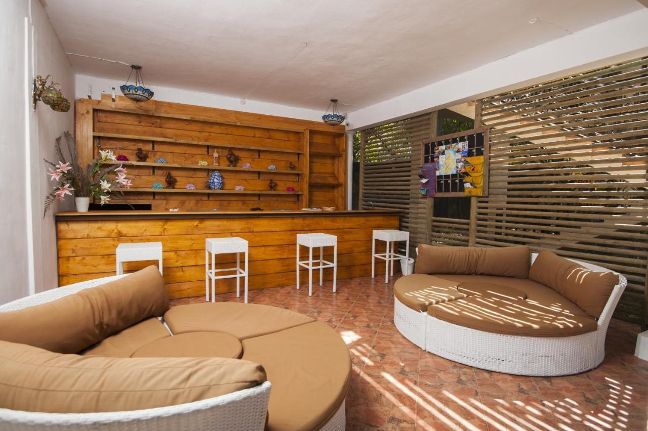 Talamba Blue Bed & Breakfast บลู เบย์ ภายนอก รูปภาพ
