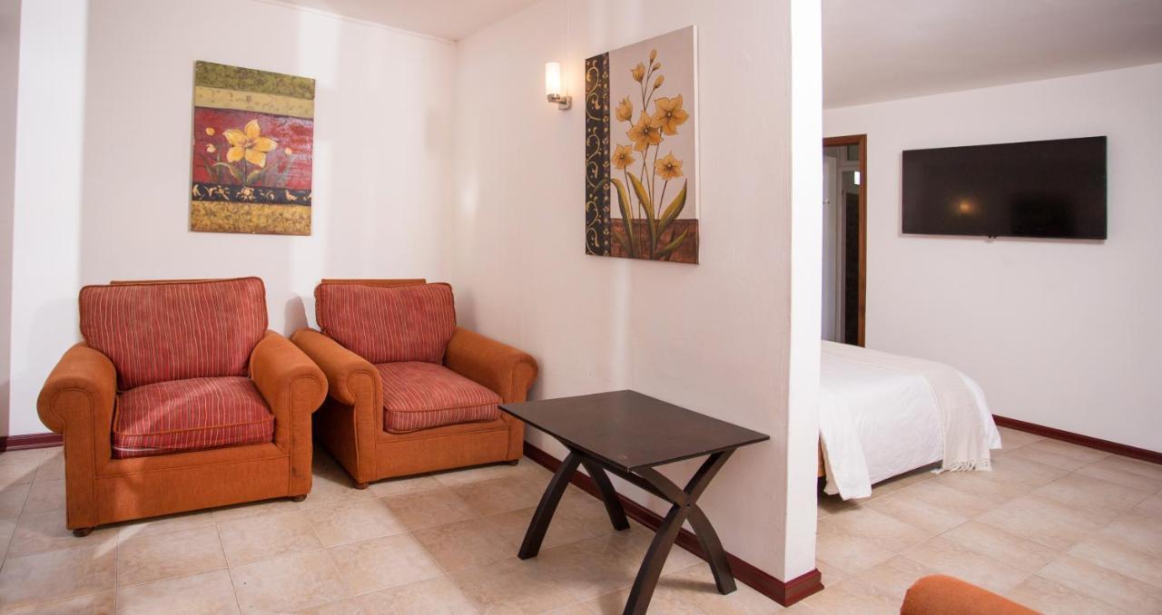 Talamba Blue Bed & Breakfast บลู เบย์ ภายนอก รูปภาพ